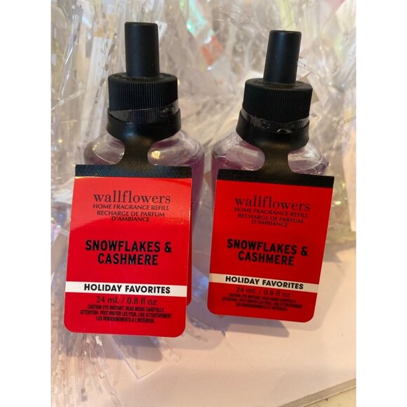 Bath & Body Works “Snowflakes & Cashmere” NEW Wallflower Refills -2 - Picture 1 of 4